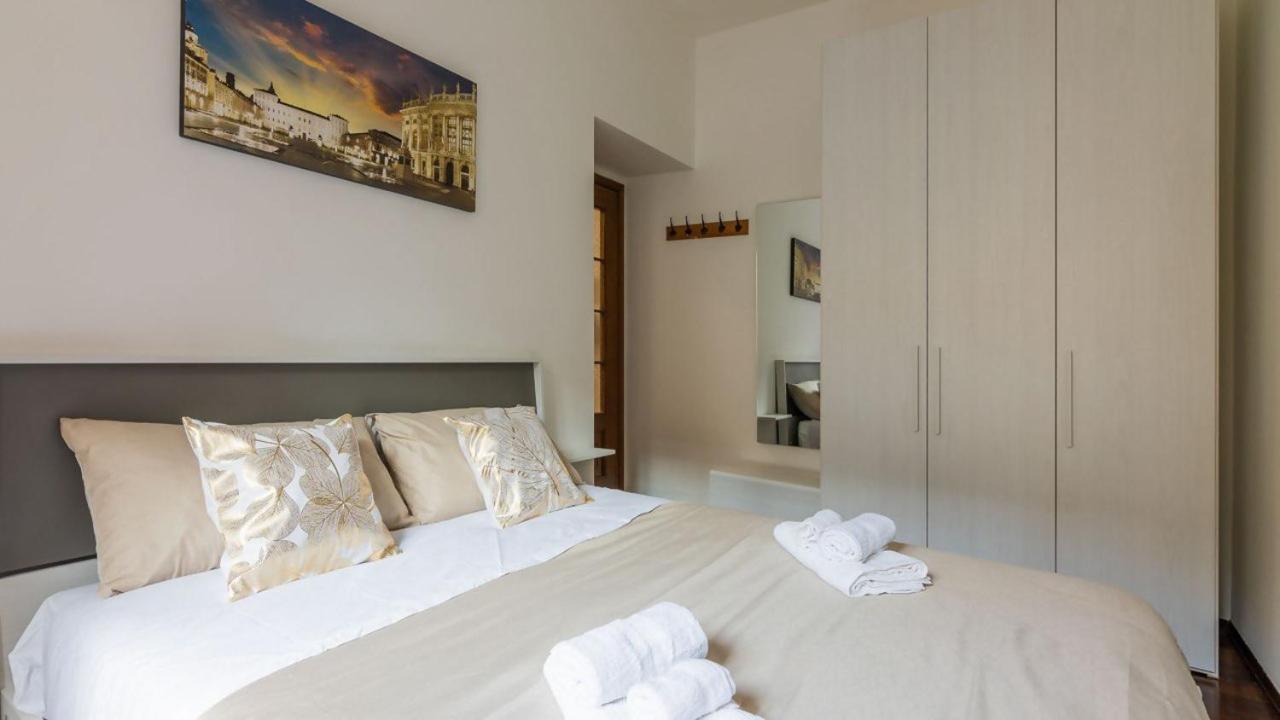 Porta Nuova Centro Elegante Suite Con Wifi Turin Bagian luar foto