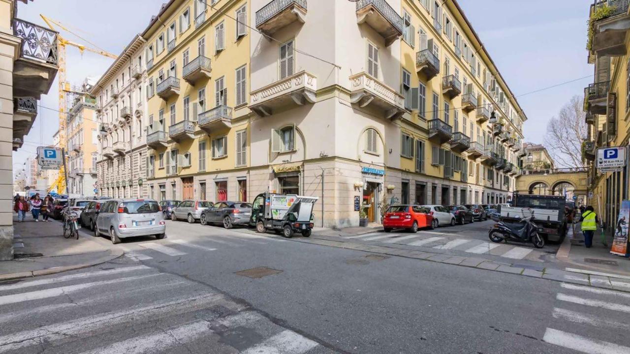 Porta Nuova Centro Elegante Suite Con Wifi Turin Bagian luar foto